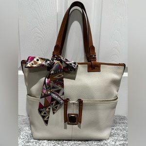 Dooney & Bourke pebbled leather tote